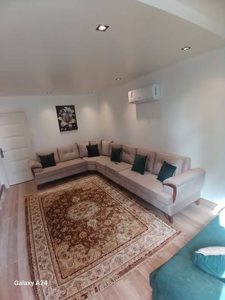 شقة 1 غرف 1 صالات 60م² أرضي مع فرش للإيجار