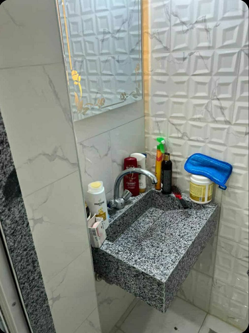 شقة 2 غرف 1 صالات 70م² طابق 2 للبيع