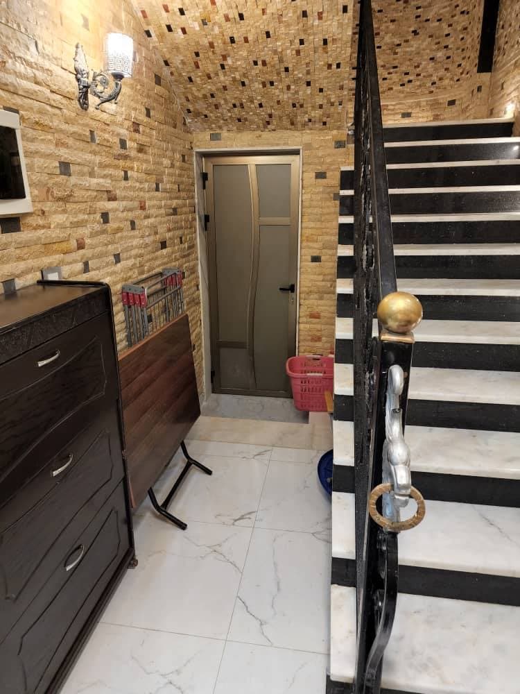 مزرعة 4 غرف 1 صالات 295م² طابق 1 للبيع