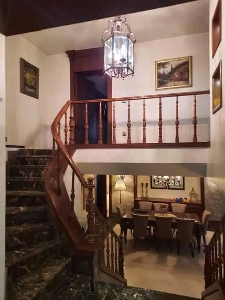 شقة 3 غرف 2 صالات 180م² أرضي مع فرش للإيجار