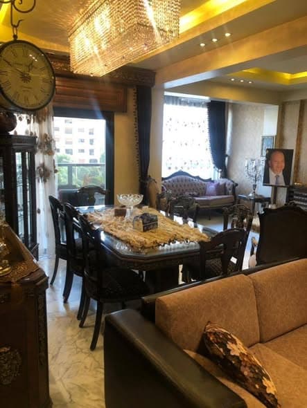 شقة 3 غرف 2 صالات 200م² طابق 3 مع فرش للإيجار