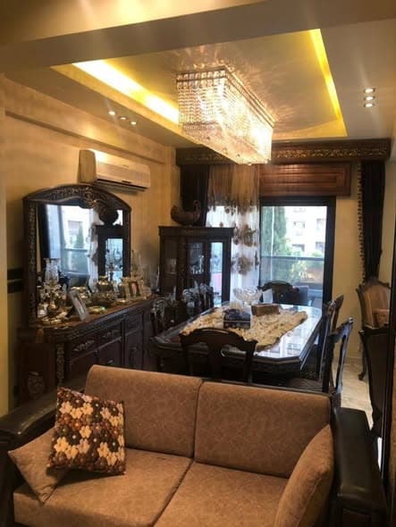 شقة 3 غرف 2 صالات 200م² طابق 3 مع فرش للإيجار