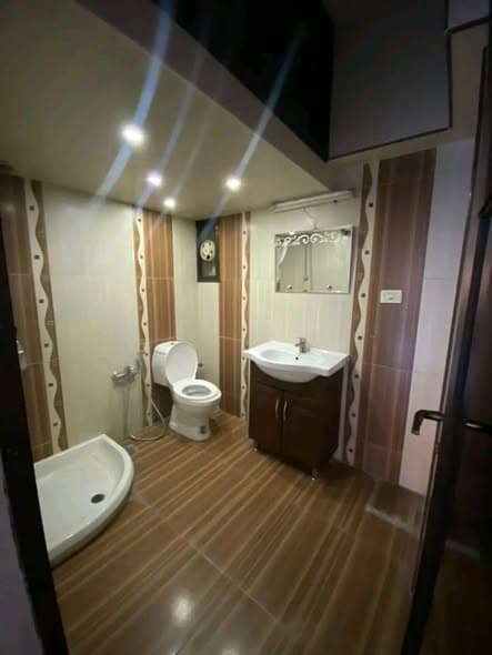 شقة 3 غرف 2 صالات 200م² طابق 4 للإيجار