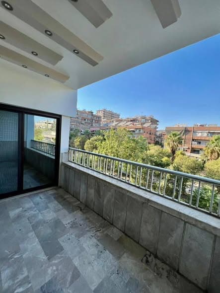 شقة 4 غرف 1 صالات 180م² طابق 2 للبيع