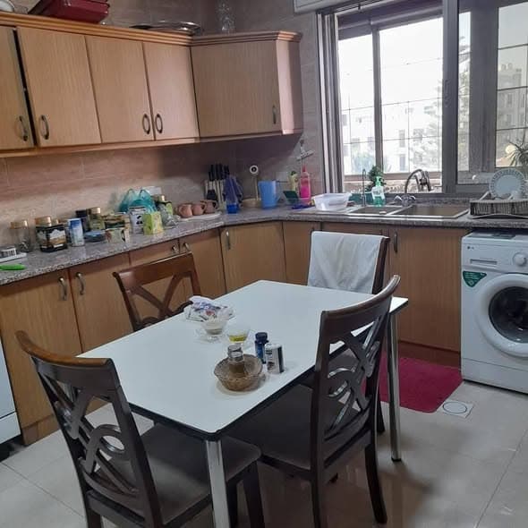 شقة 4 غرف 1 صالات 140م² طابق 9 للبيع