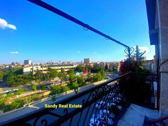 شقة 4 غرف 1 صالات 220م² طابق 3 للبيع