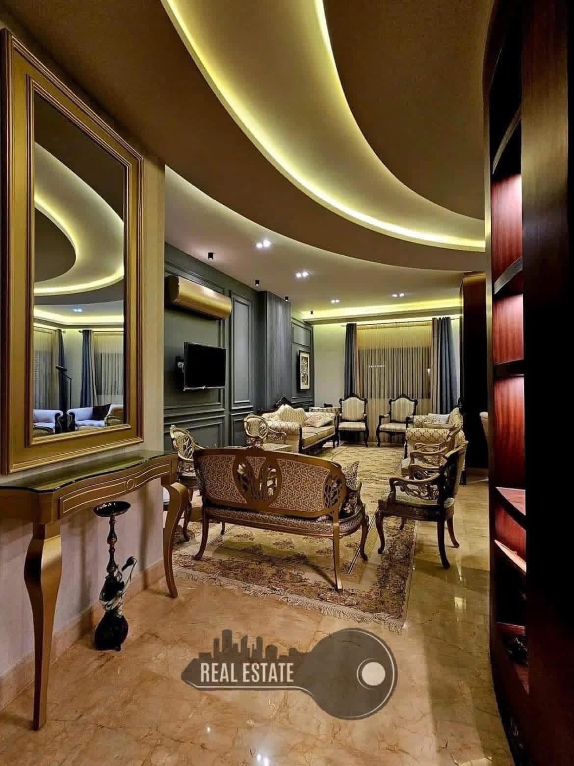 شقة 4 غرف 1 صالات 235م² طابق 4 للبيع