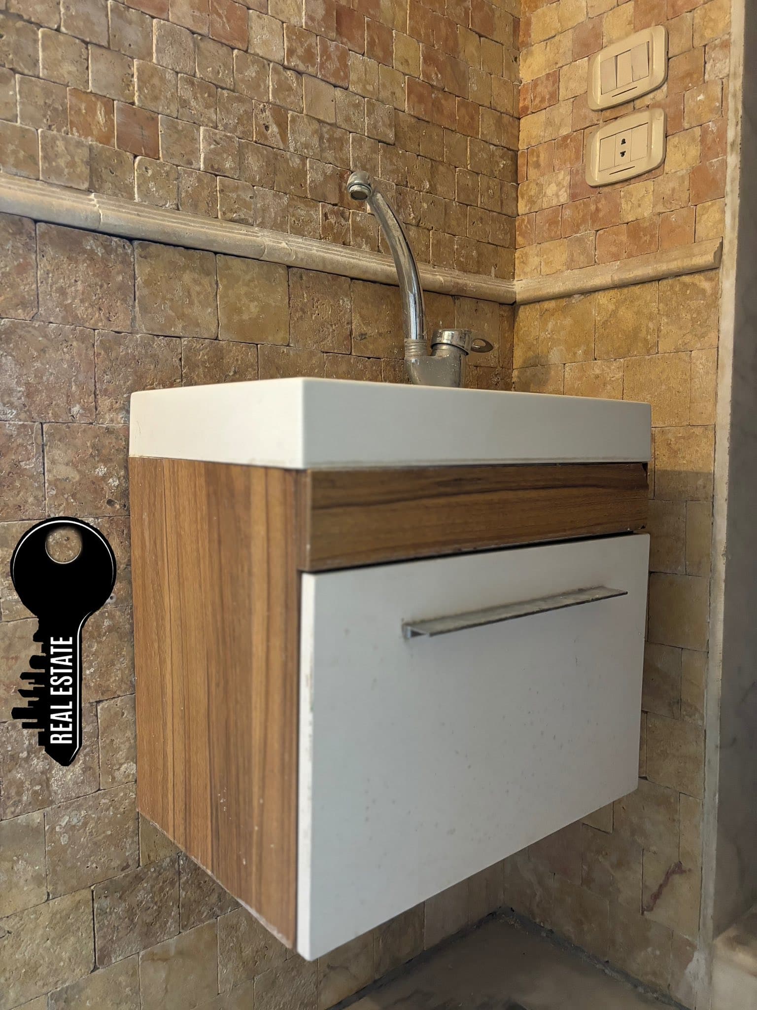 شقة 3 غرف 1 صالات 100م² طابق 2 للبيع