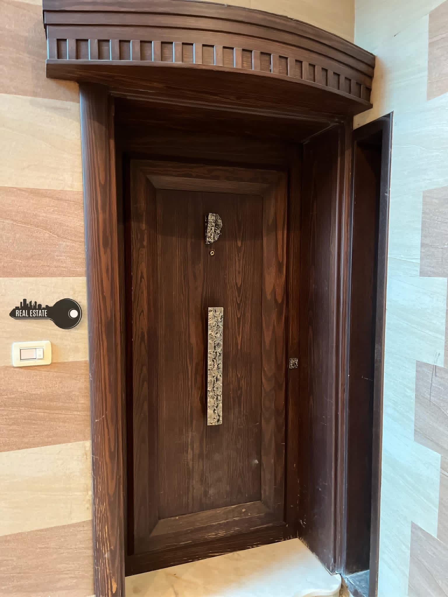 شقة 4 غرف 1 صالات 150م² أرضي مع فرش للبيع