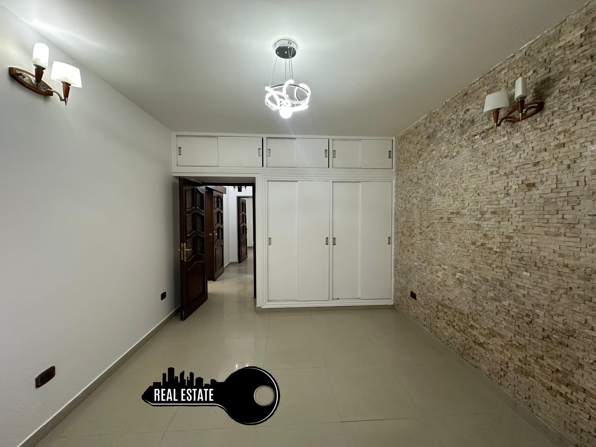 شقة 2 غرف 1 صالات 100م² طابق 1 للبيع