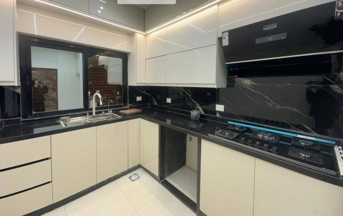 شقة 3 غرف 1 صالات 117م² طابق 1 للبيع