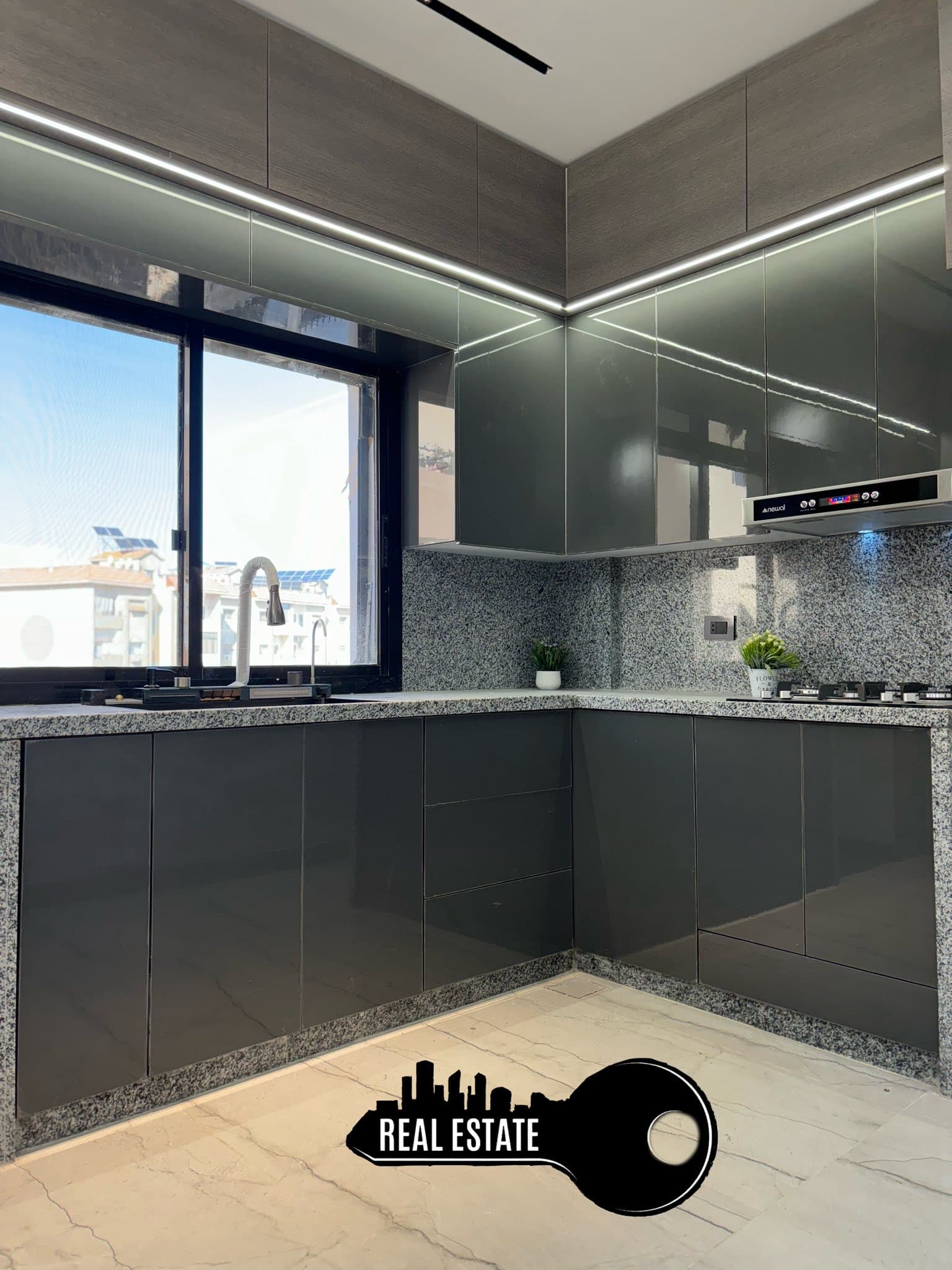 شقة 2 غرف 1 صالات 90م² طابق 1 للبيع