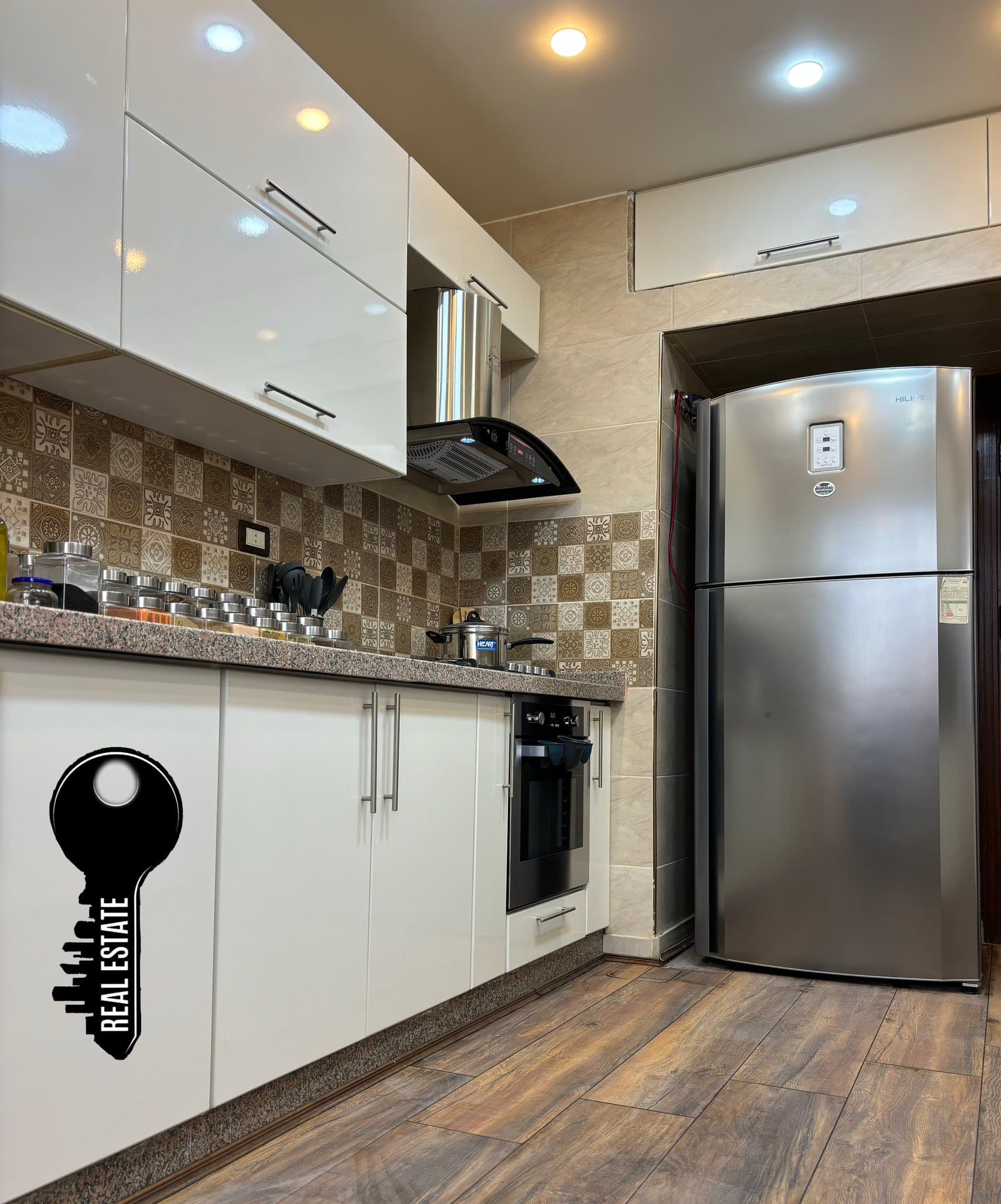 شقة 2 غرف 1 صالات 100م² أرضي للبيع