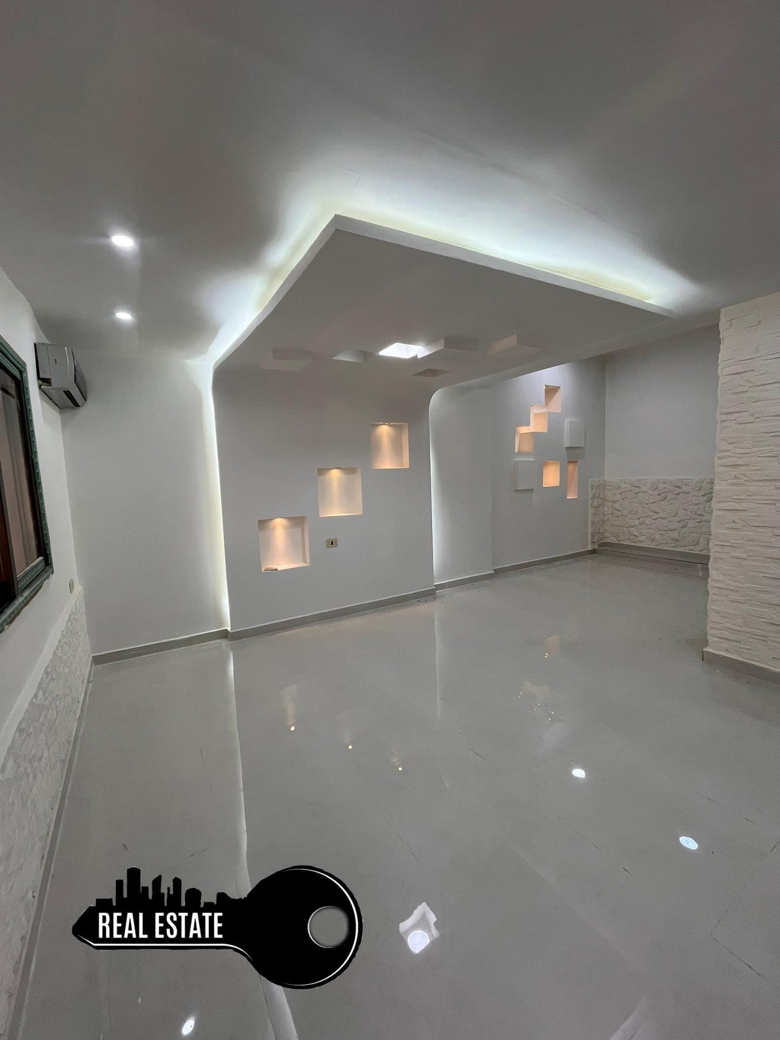 شقة 2 غرف 1 صالات 100م² أرضي للبيع