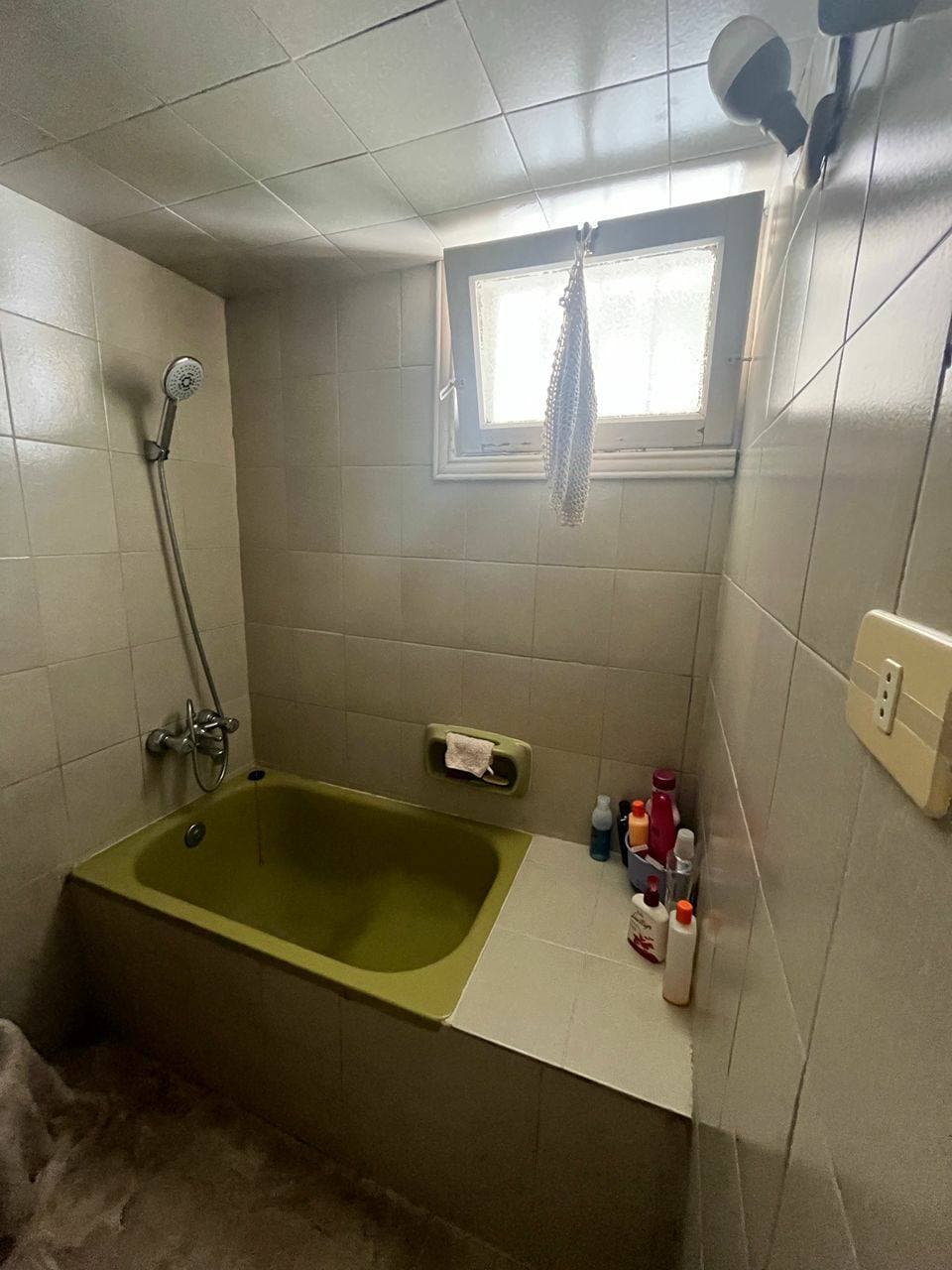 شقة 2 غرف 1 صالات 75م² أرضي للبيع