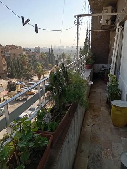 شقة 2 غرف 1 صالات طابق 3 مع فرش للإيجار