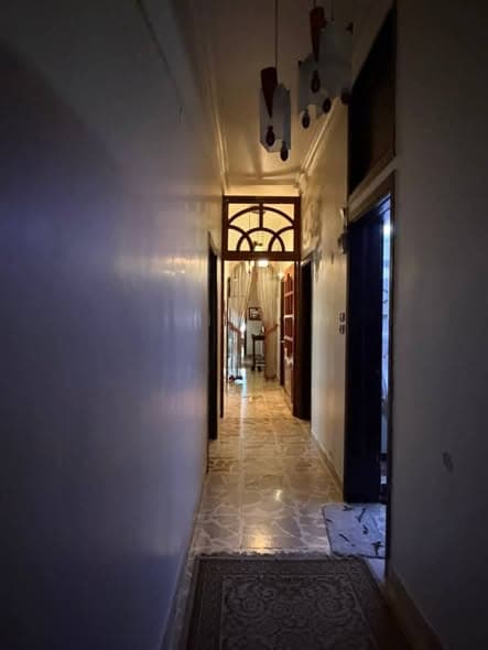 شقة 6 غرف 1 صالات 270م² طابق 3 للبيع