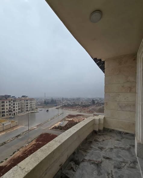 شقة 5 غرف 1 صالات طابق 5 للبيع