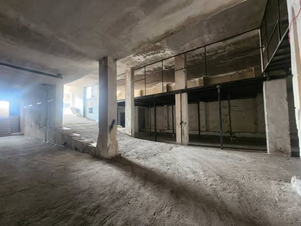 محل 850م² للبيع