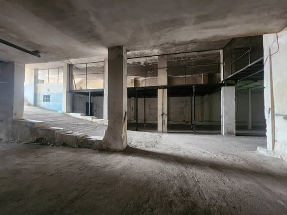 محل 850م² للبيع