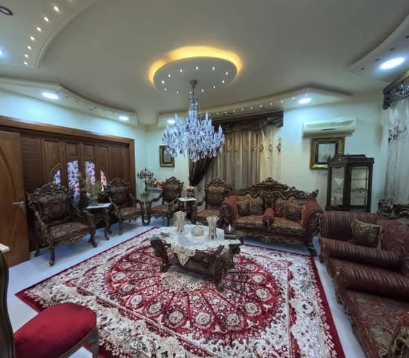 شقة 6 غرف 1 صالات 250م² طابق 1 للبيع