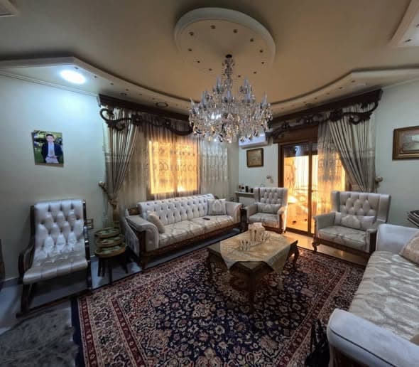 شقة 6 غرف 1 صالات 250م² طابق 1 للبيع