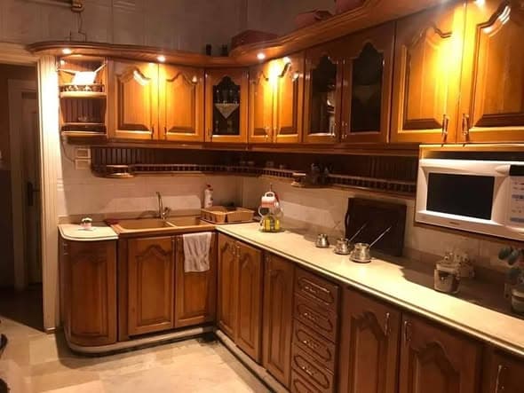 شقة 6 غرف 1 صالات 200م² طابق 2 مع فرش للبيع