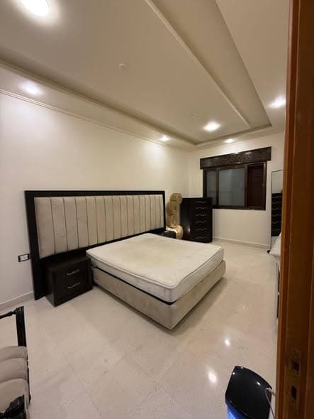 شقة 5 غرف 1 صالات 220م² طابق 2 للبيع