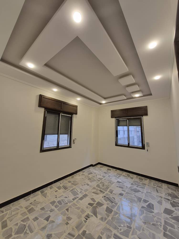 شقة 5 غرف 1 صالات طابق 5 للبيع