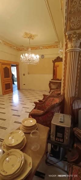 شقة 6 غرف 3 صالات 235م² طابق 9 للبيع