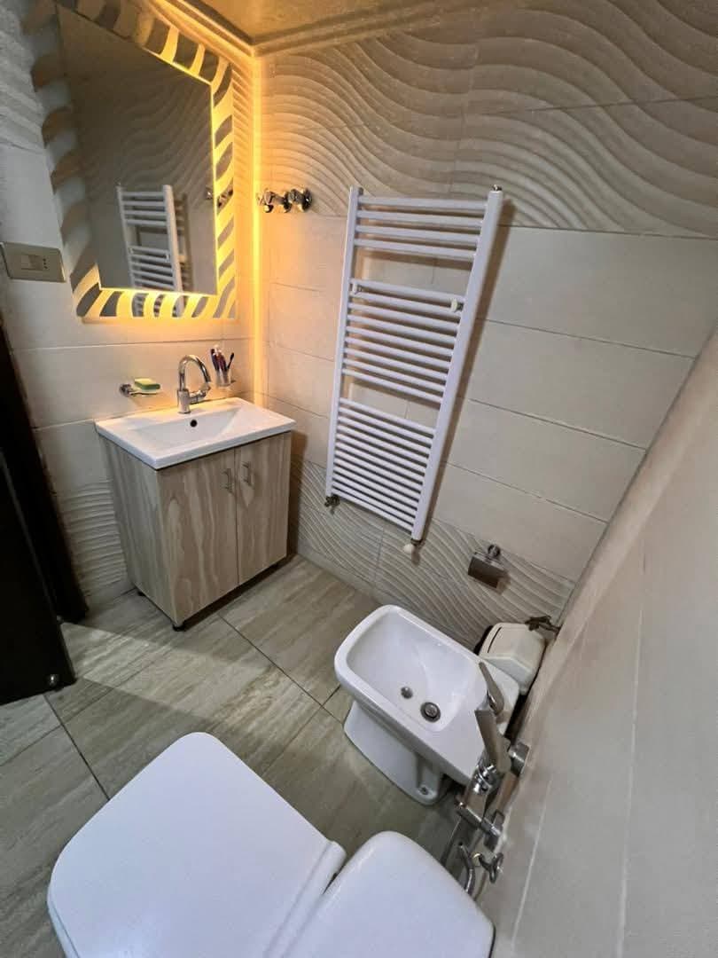 شقة 4 غرف 1 صالات 140م² للبيع