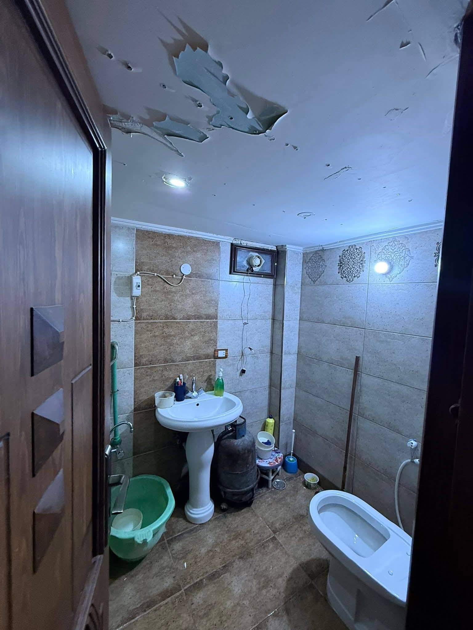 شقة 7 غرف 1 صالات 300م² للبيع