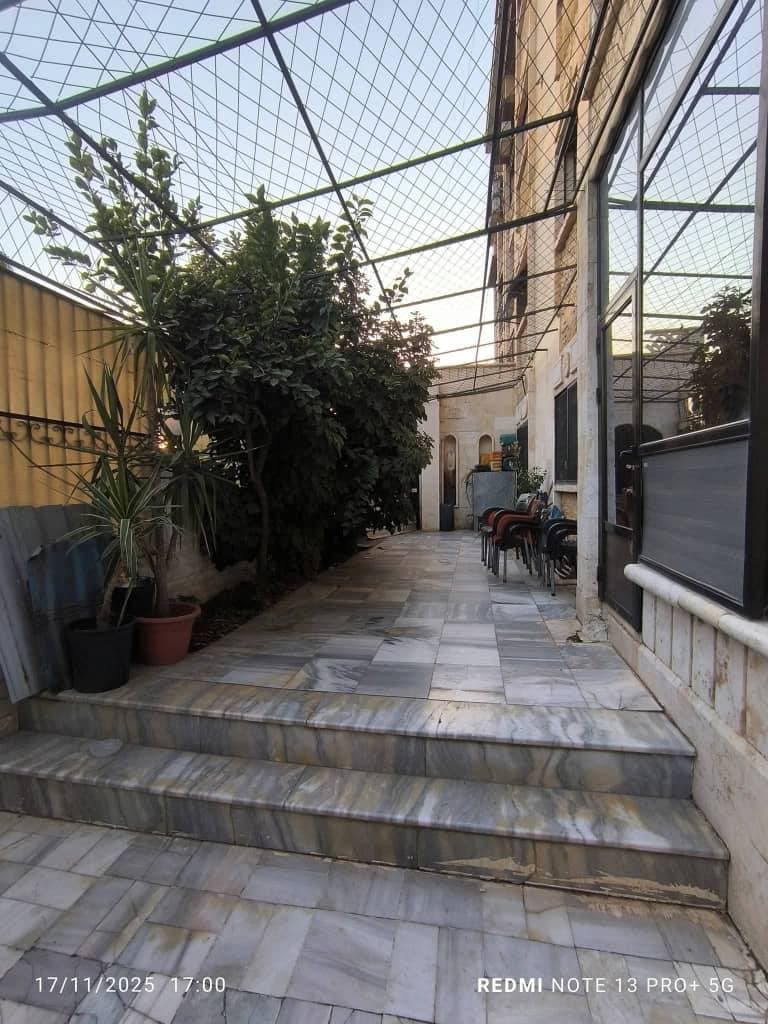 شقة 8 غرف 2 صالات 600م² أرضي للبيع