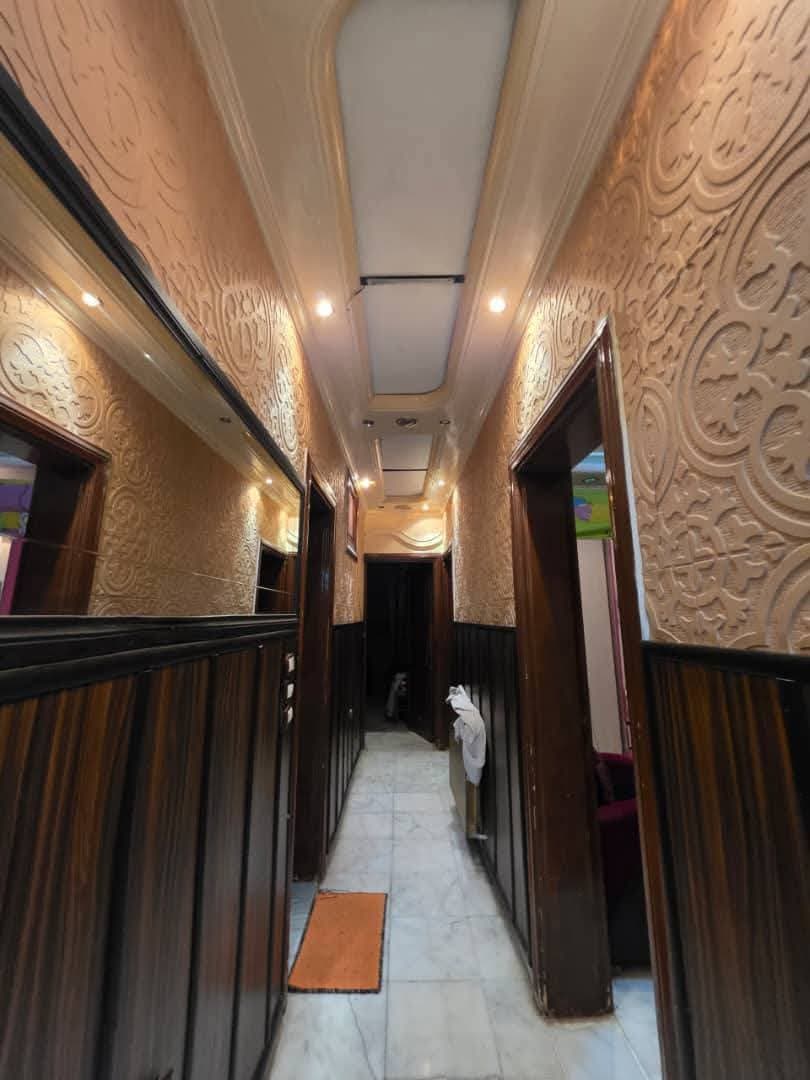 شقة 8 غرف 2 صالات 600م² أرضي للبيع