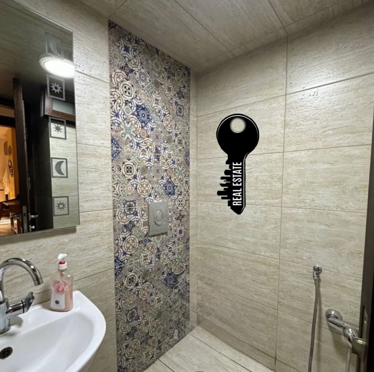 شقة 3 غرف 2 صالات 195م² طابق 1 للبيع