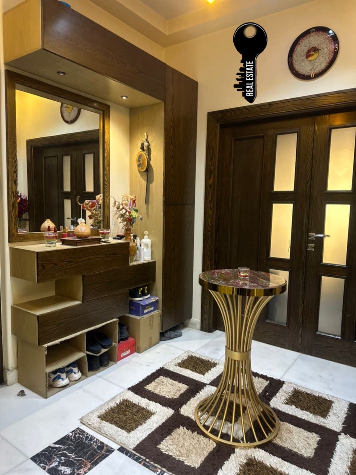 شقة 3 غرف 2 صالات 195م² طابق 1 للبيع