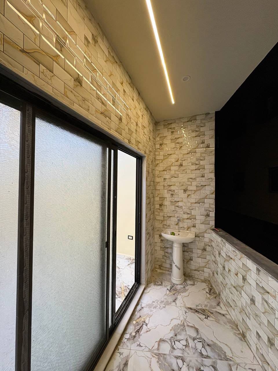 شقة 2 غرف 1 صالات 75م² طابق 1 للبيع