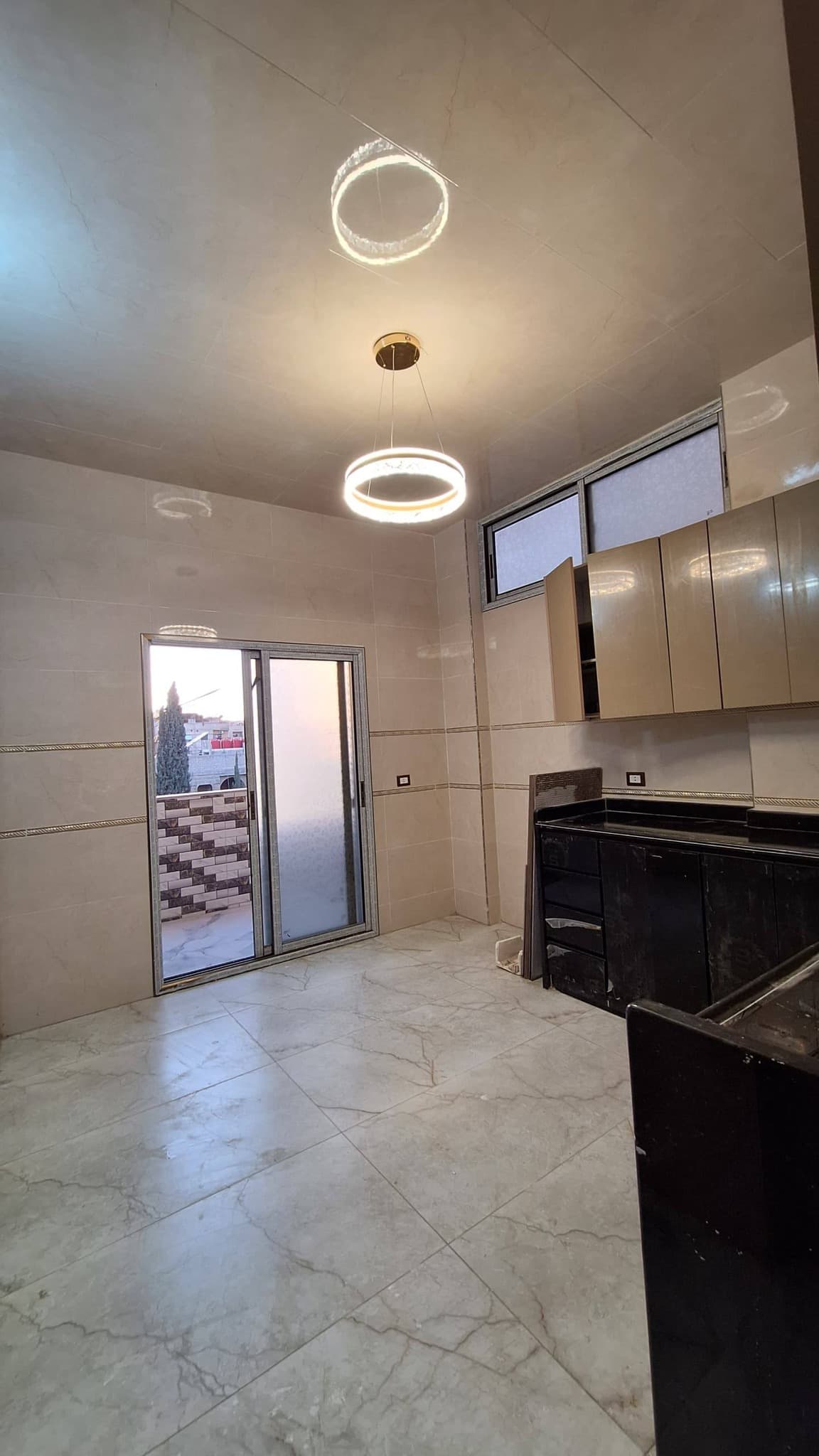 شقة 3 غرف 1 صالات 110م² طابق 1 للبيع