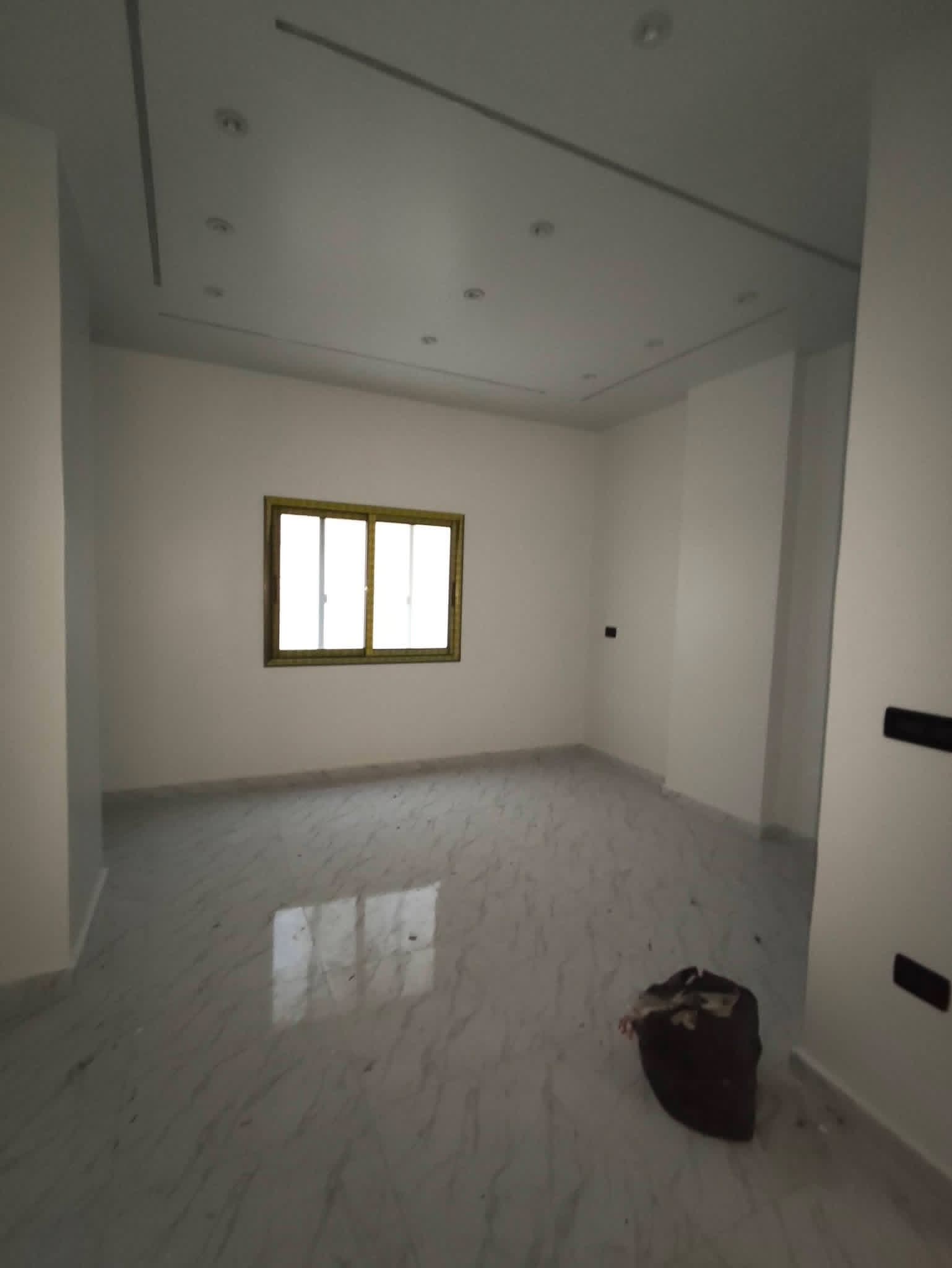 شقة 3 غرف 1 صالات 120م² طابق 1 للبيع