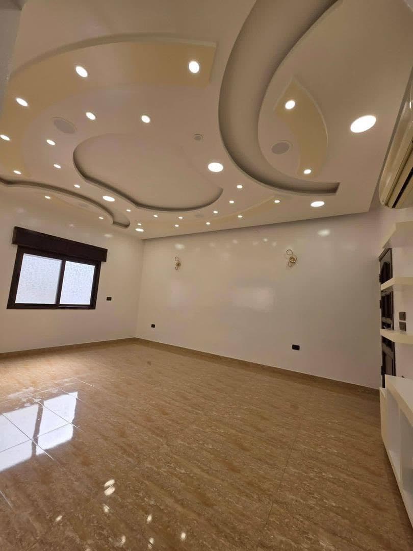 شقة 3 غرف 1 صالات 130م² طابق 3 للبيع