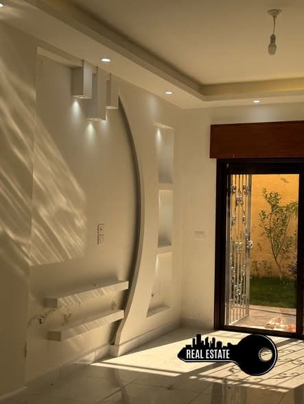 شقة 2 غرف 1 صالات 90م² أرضي مع فرش للبيع