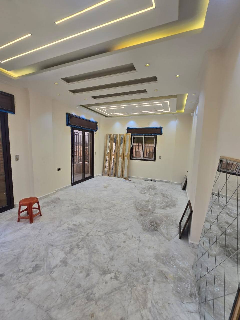 شقة 5 غرف 1 صالات 200م² طابق 3 مع فرش للبيع