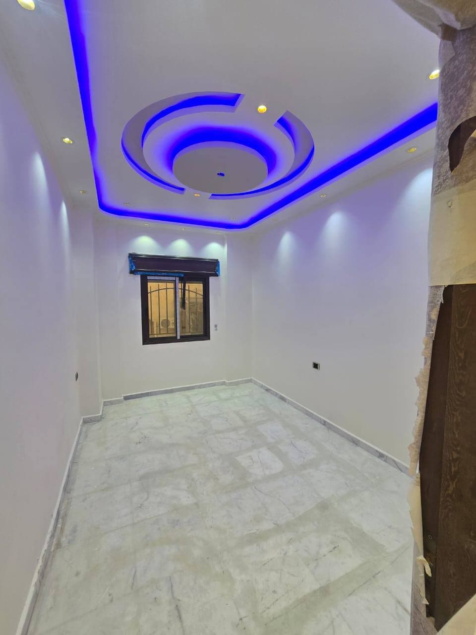 شقة 5 غرف 1 صالات 200م² طابق 3 مع فرش للبيع