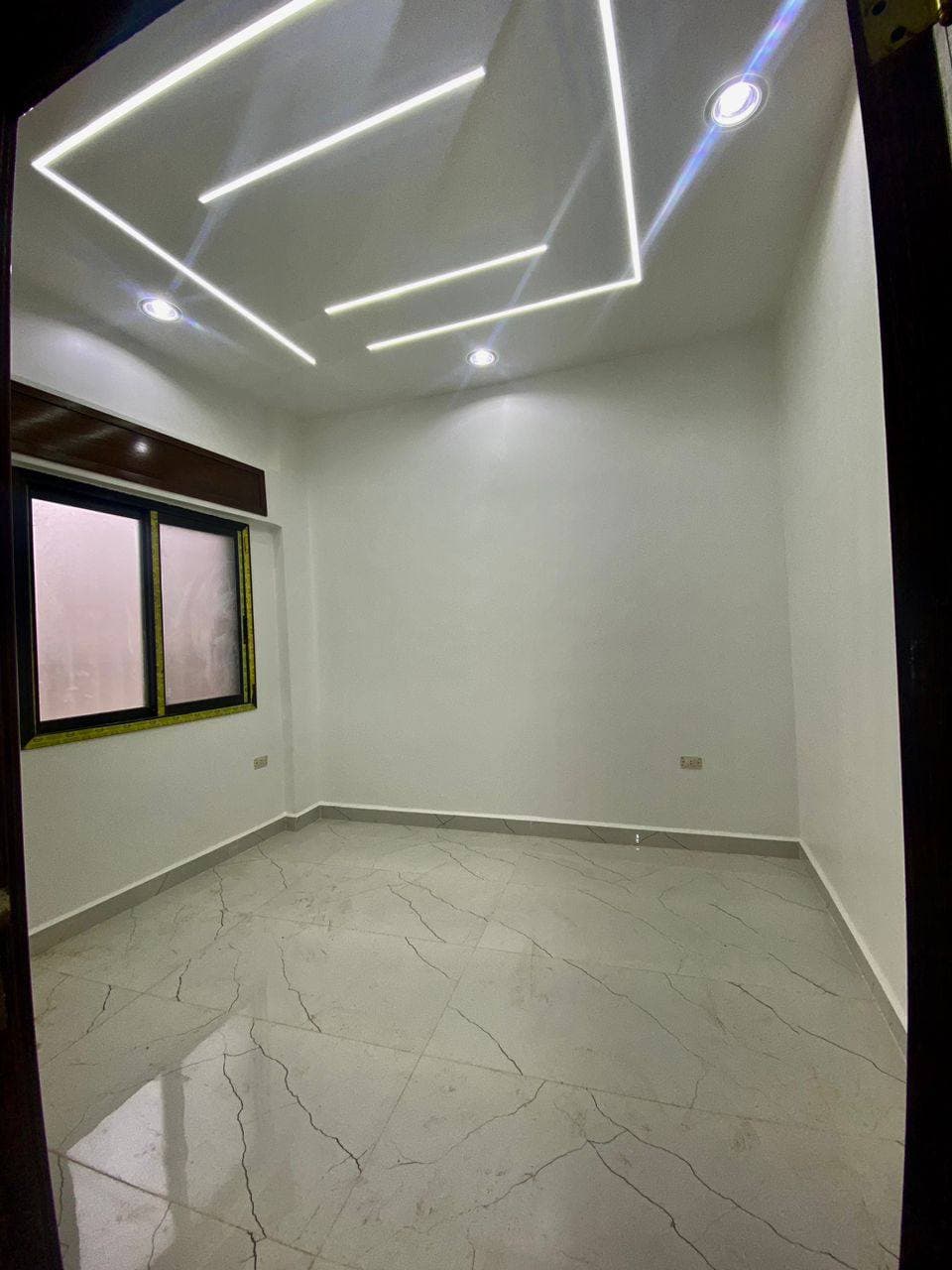 شقة 2 غرف 1 صالات 70م² طابق 1 للبيع