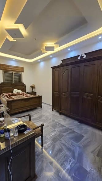 شقة 5 غرف 1 صالات طابق 4 للبيع