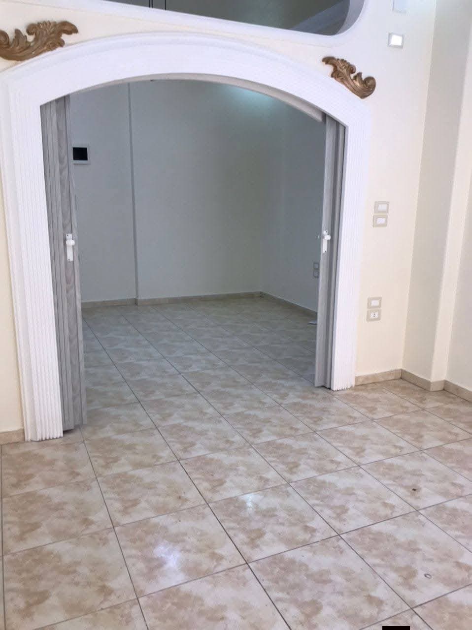 شقة 2 غرف 1 صالات 80م² طابق 3 للبيع