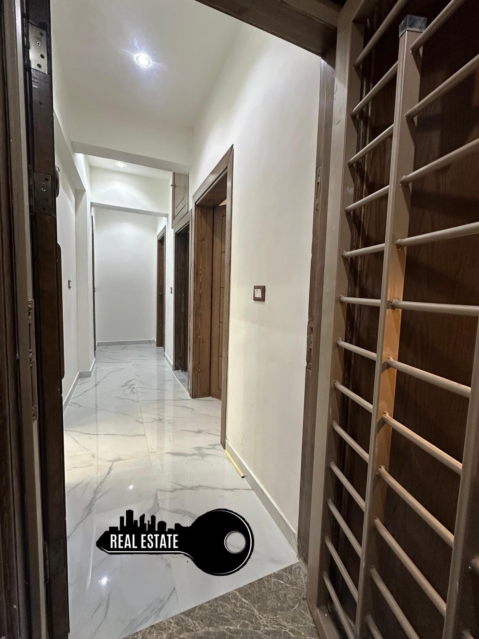 شقة 2 غرف 1 صالات 100م² للبيع