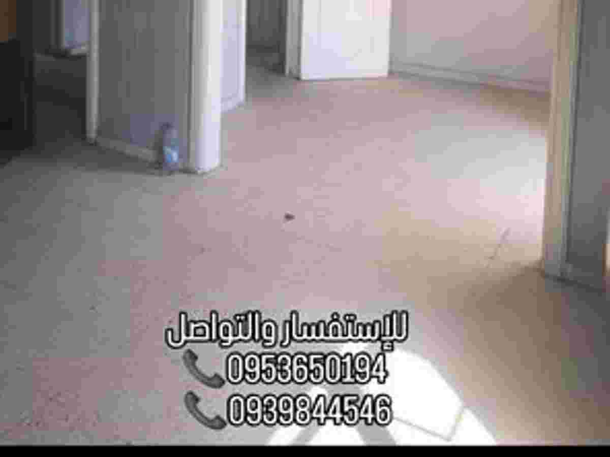 شقة 5 غرف طابق 3 للبيع