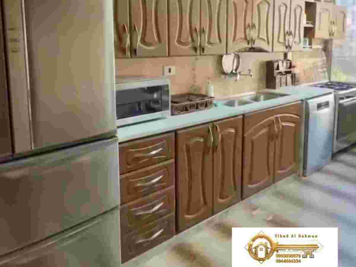 شقة 4 غرف 140م² طابق 3 للبيع