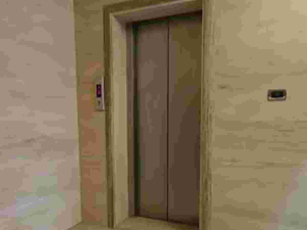شقة 4 غرف 2 صالات 360م² طابق 1 للبيع